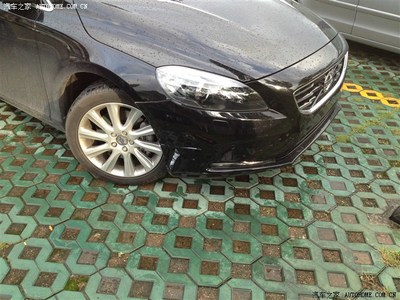 V40小心掛了車漆是如何處理的
