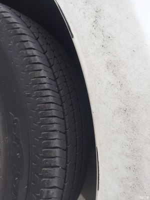 車漆被刮掉了怎么辦？騏達車主的實用修復指南